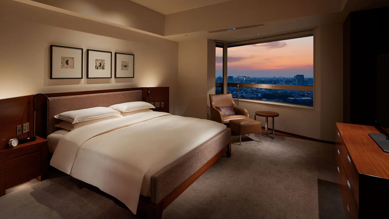 Grand-Hyatt-Tokyo-P780-New-Grand-Executive-Suite-King-Bedroom.16x9